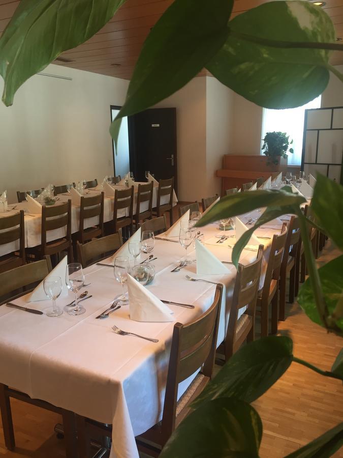 Hotel & Restaurant Stadthof グラールス エクステリア 写真