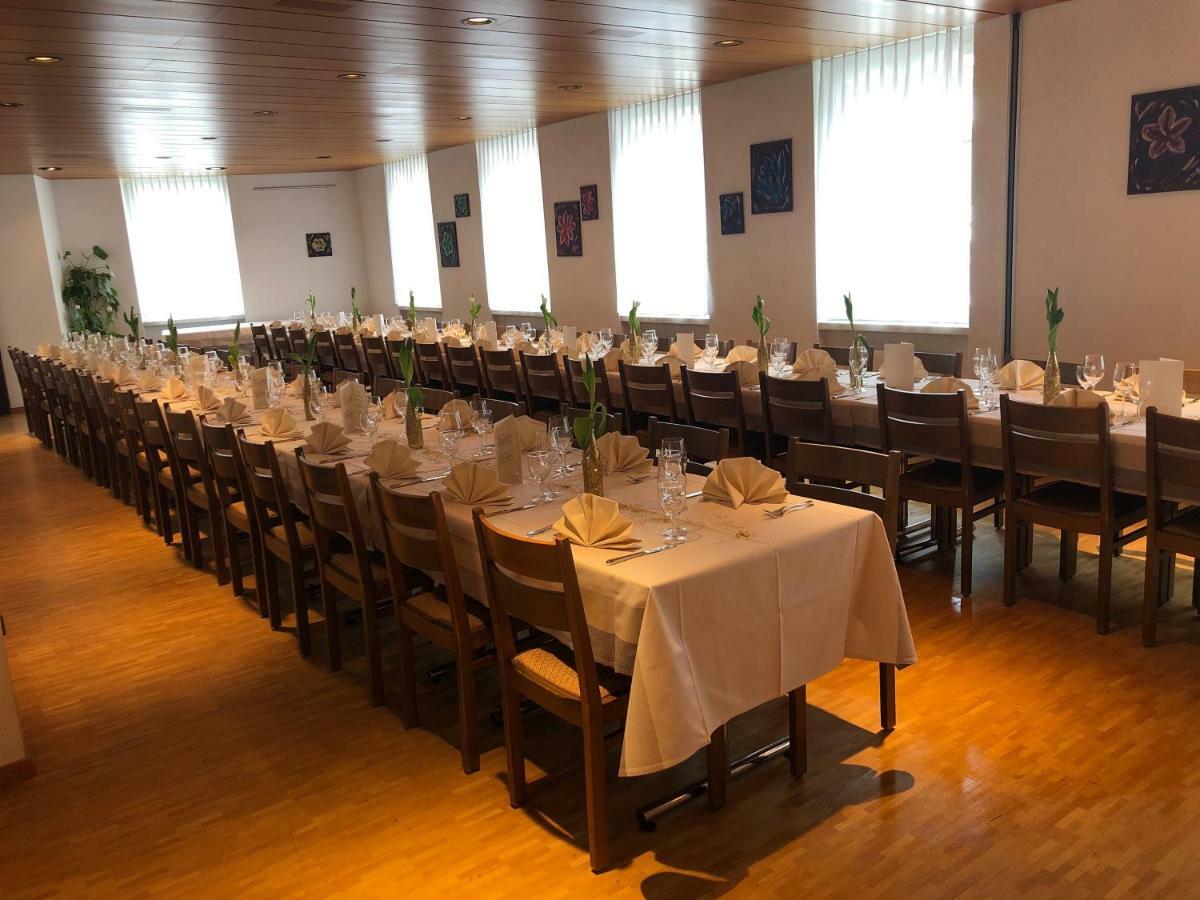 Hotel & Restaurant Stadthof グラールス エクステリア 写真