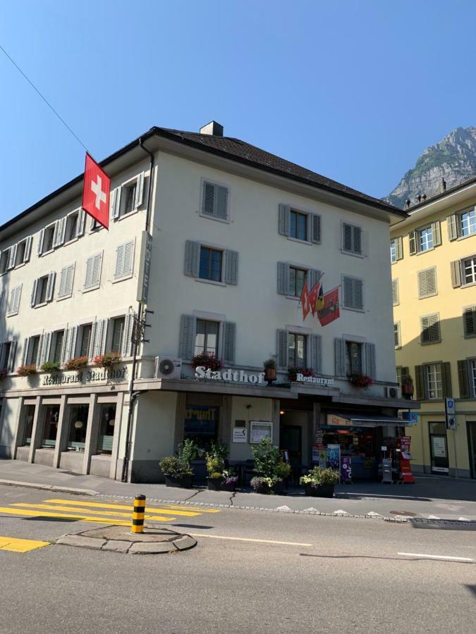 Hotel & Restaurant Stadthof グラールス エクステリア 写真